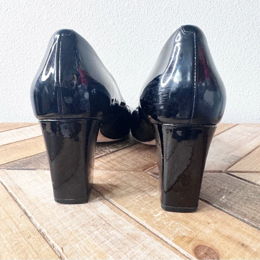 Tory Burch Black Patent Leather Heels with Gold Accents - Picture 10 of 14